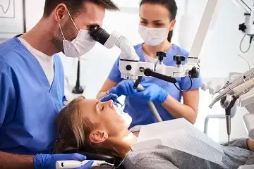 Tratament de canal la microscop